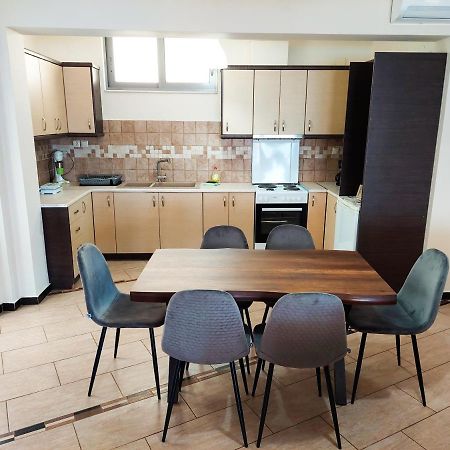 Golden Sunrise Apartment Гитио Екстериор снимка